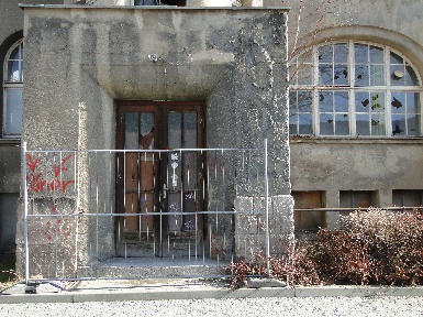 Eingang Werk 13 jetziger Zustand